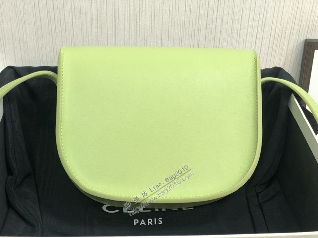 Celine專櫃2022全新CUIR TRIOMPHE系列單肩斜挎包 賽琳新版馬鞍包 sldj2425